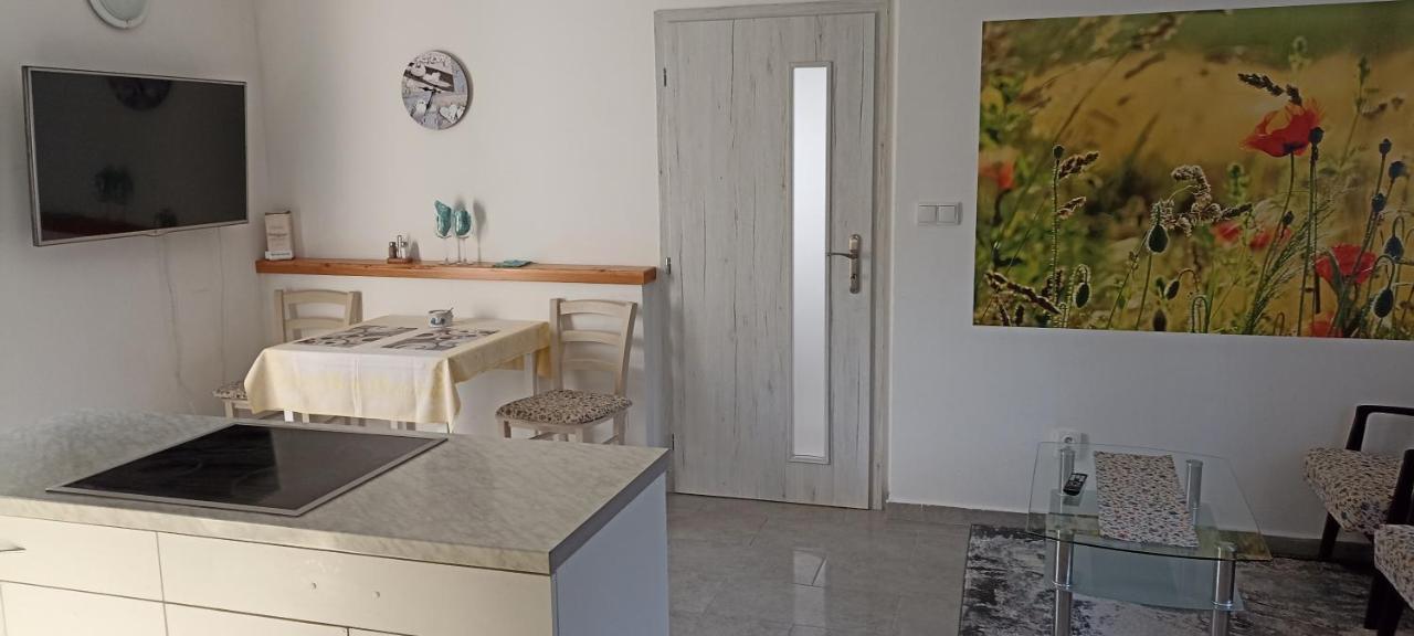 צסקא טרבובה Apartman Gutino מראה חיצוני תמונה